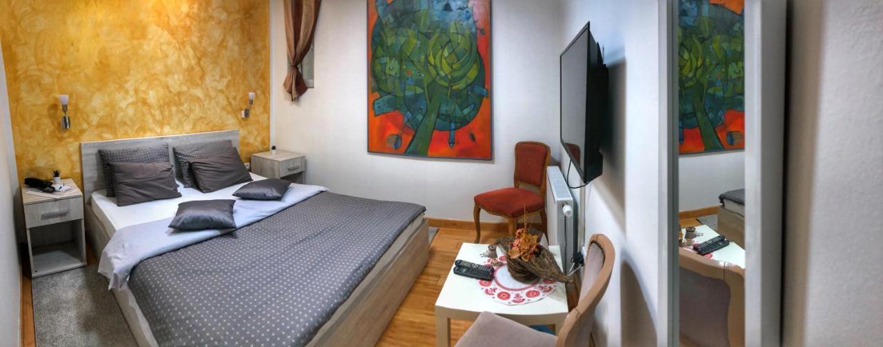 Tepic Garni Hotel Temerin Buitenkant foto