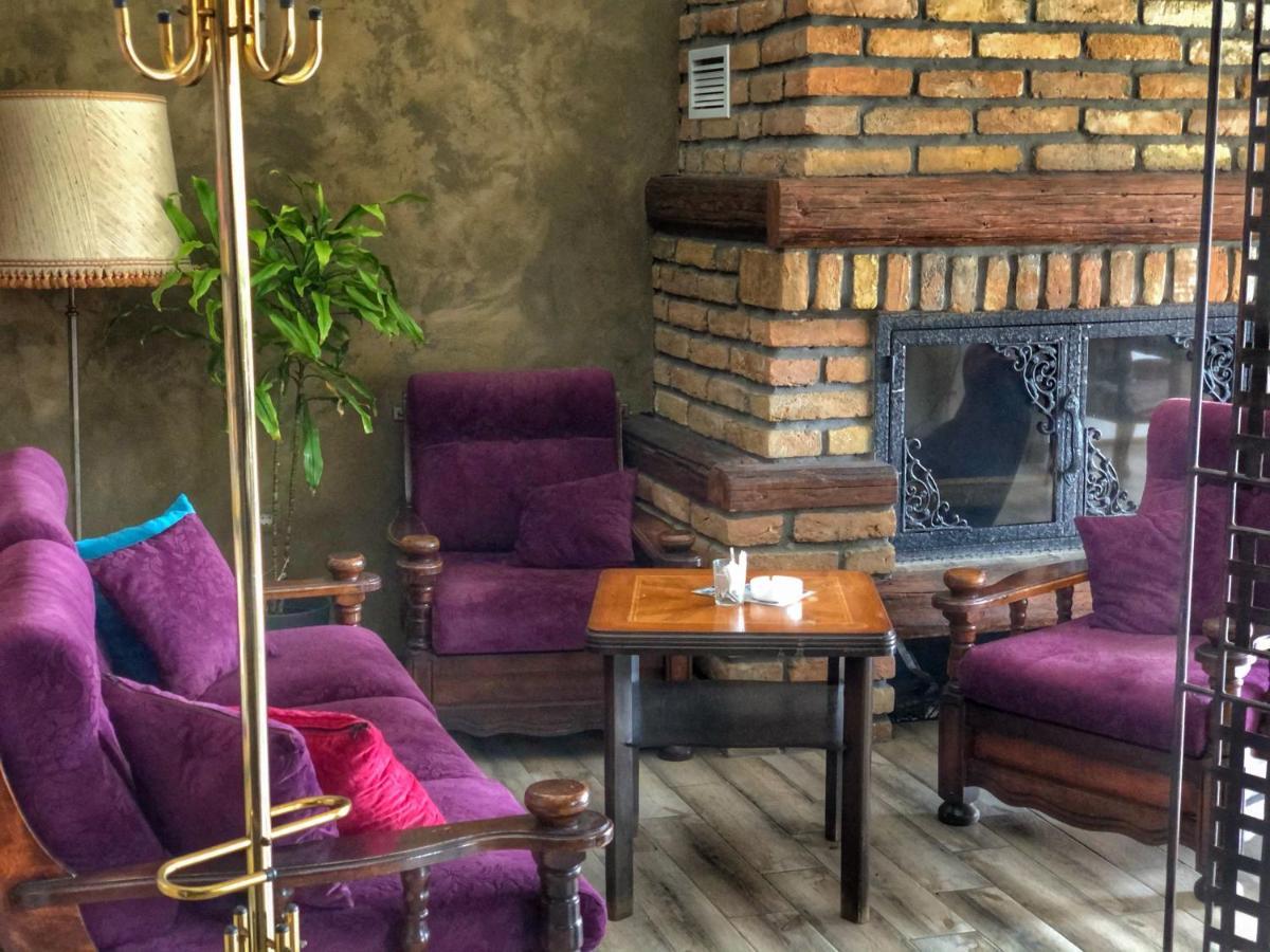 Tepic Garni Hotel Temerin Buitenkant foto