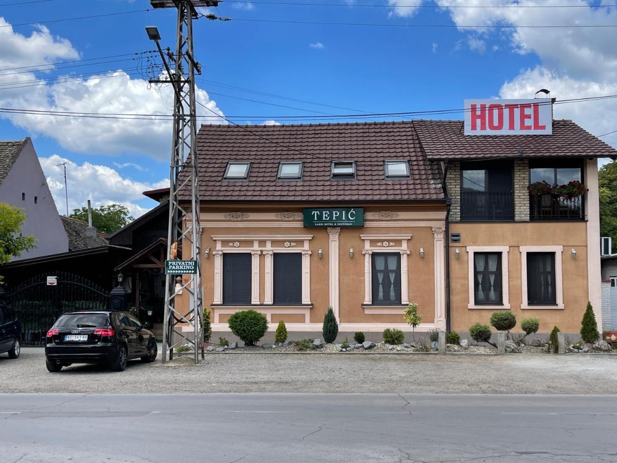 Tepic Garni Hotel Temerin Buitenkant foto